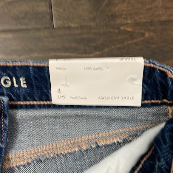American Eagle Tomgirl shorts - Picture 3 of 3